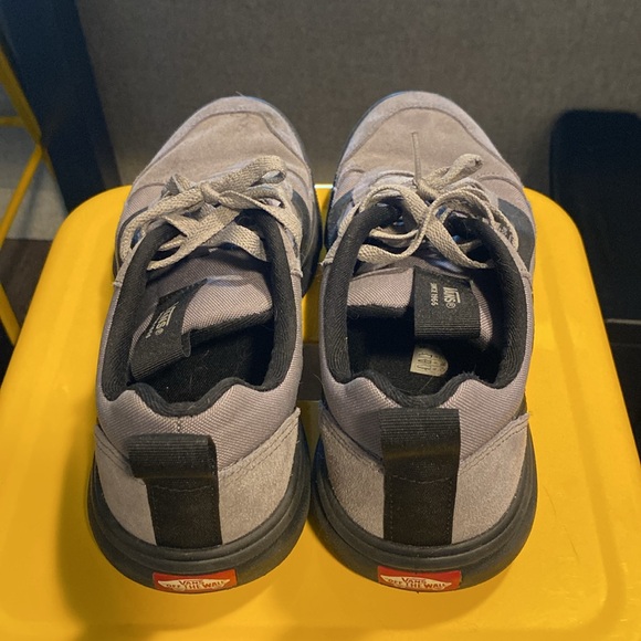 Grey and Black Vans, Men’s - Picture 3 of 4